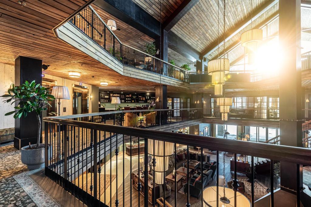 Resort Anslutning & Tjänster