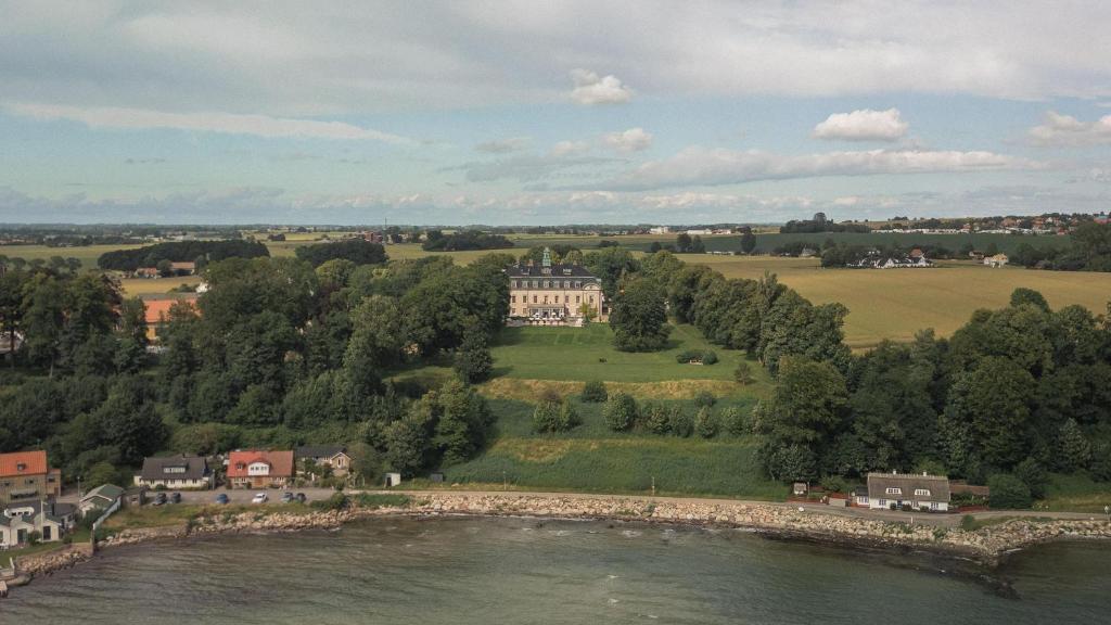 Modern Luxury Integration