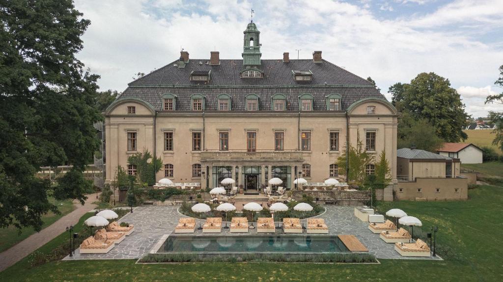 Hill House Historic Castle