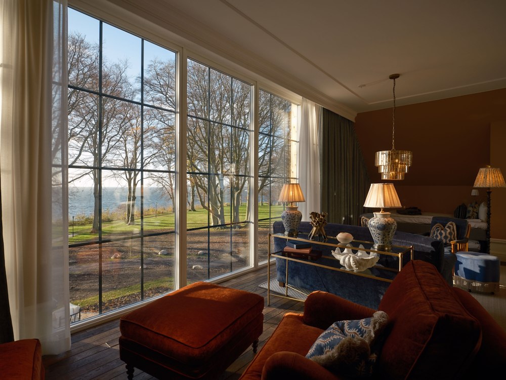 Suite - Sugar Parlour