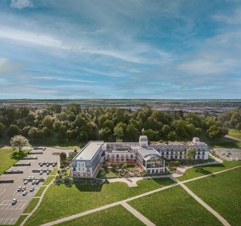 Dumpling Bar Poolside
